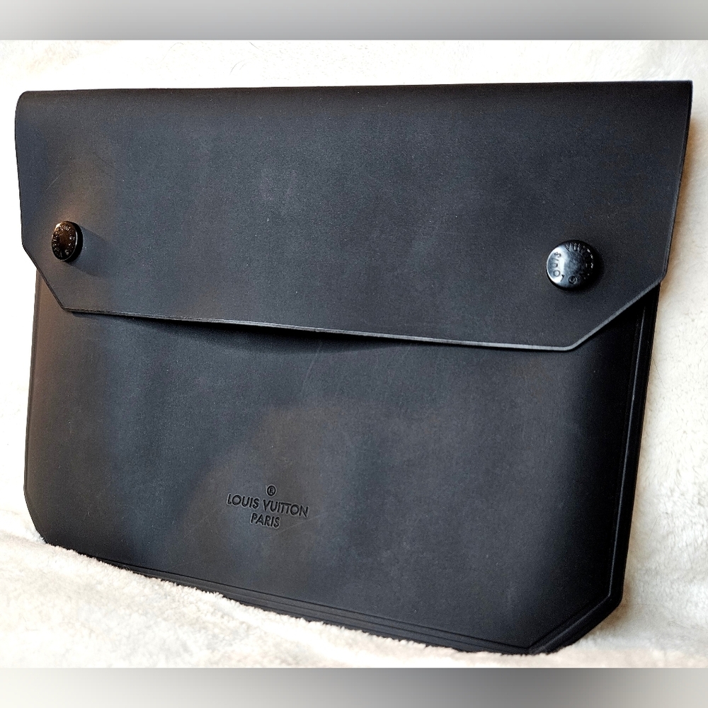 LOUIS VUITTON Silicone Swimsuit Organizer Travel Pouch Black mens womens Unisex